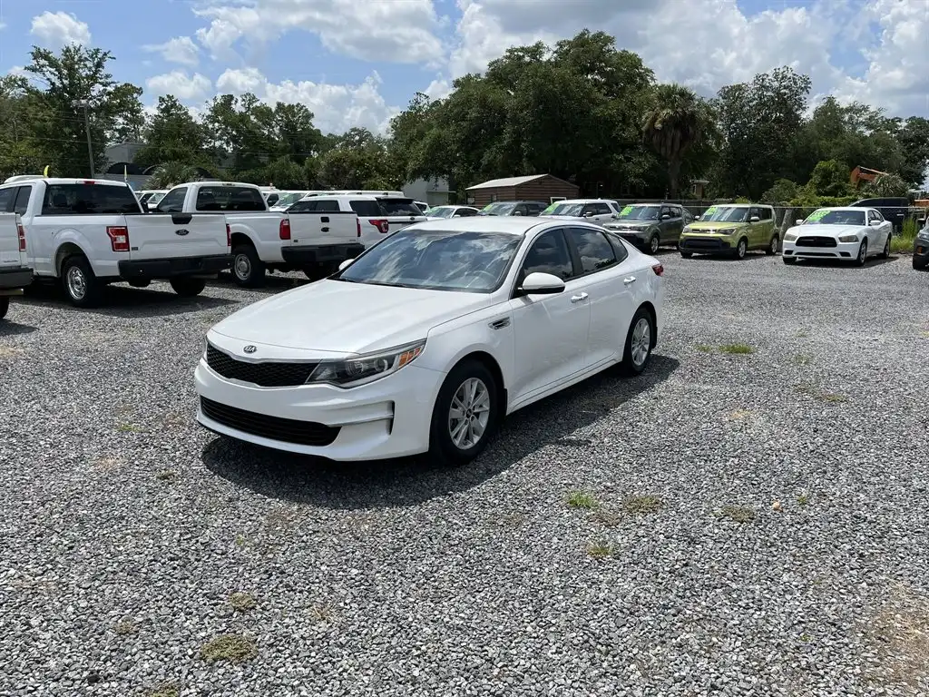 2016 Kia Optima LX AT's photo