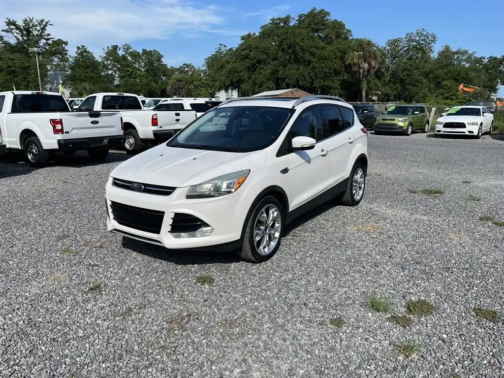 2015 Ford Escape Titanium's photo