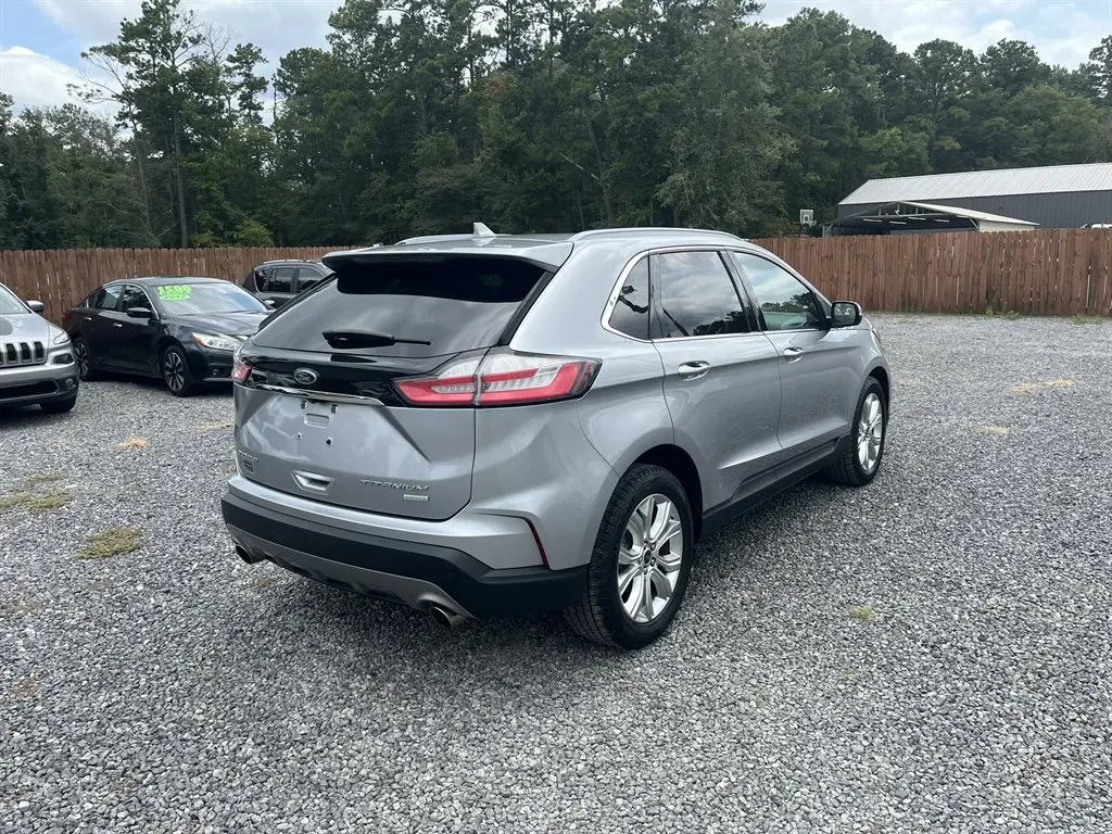 2020 Ford Edge Titanium photo 5