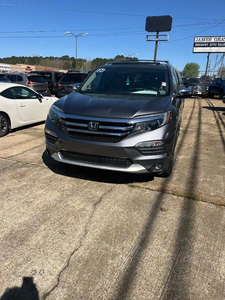 2017 Honda Pilot 4WD Elite's photo