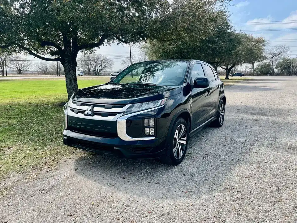 2022 Mitsubishi Outlander Sport 2.0 ES 2WD CVT's photo