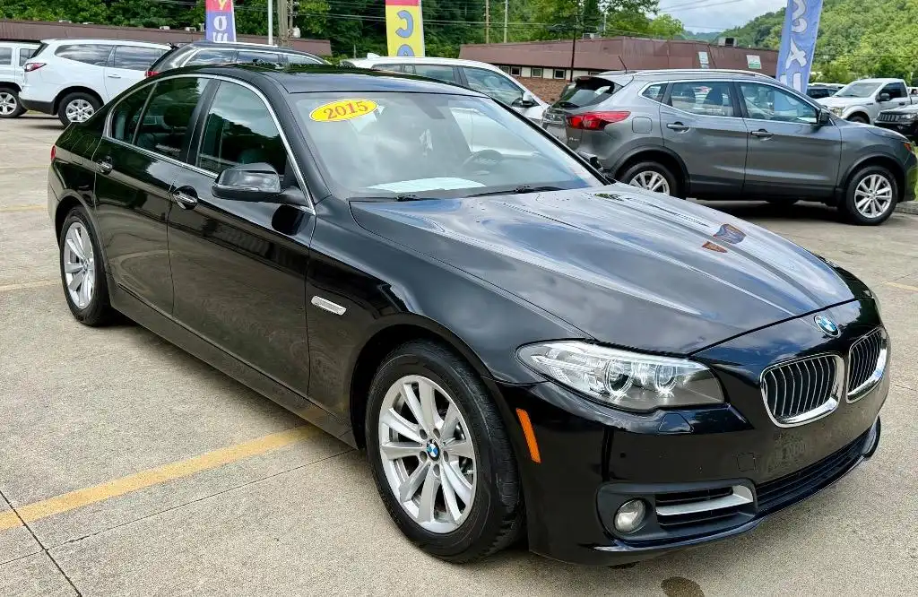 2015 BMW 5 Series 528i xDrive Sedan M Sport Line's photo
