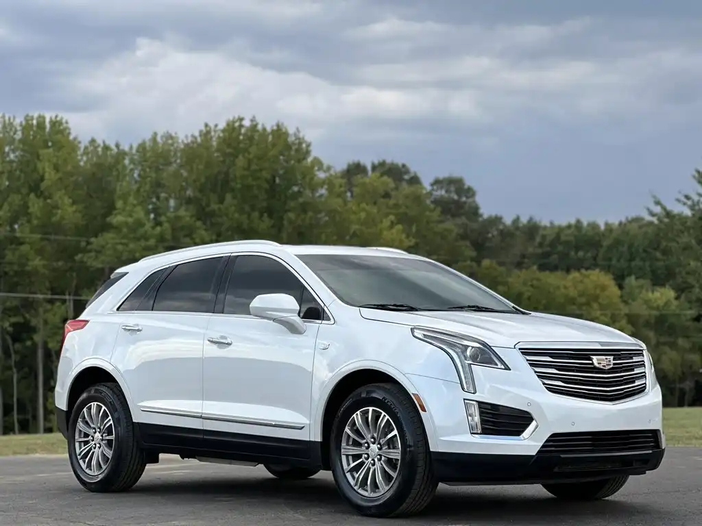 2017 Cadillac XT5 Luxury FWD's photo
