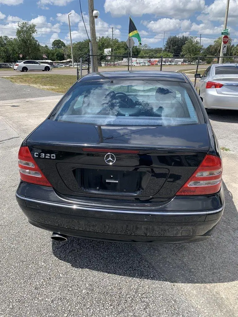 2004 Mercedes-Benz C-Class C320 photo 3