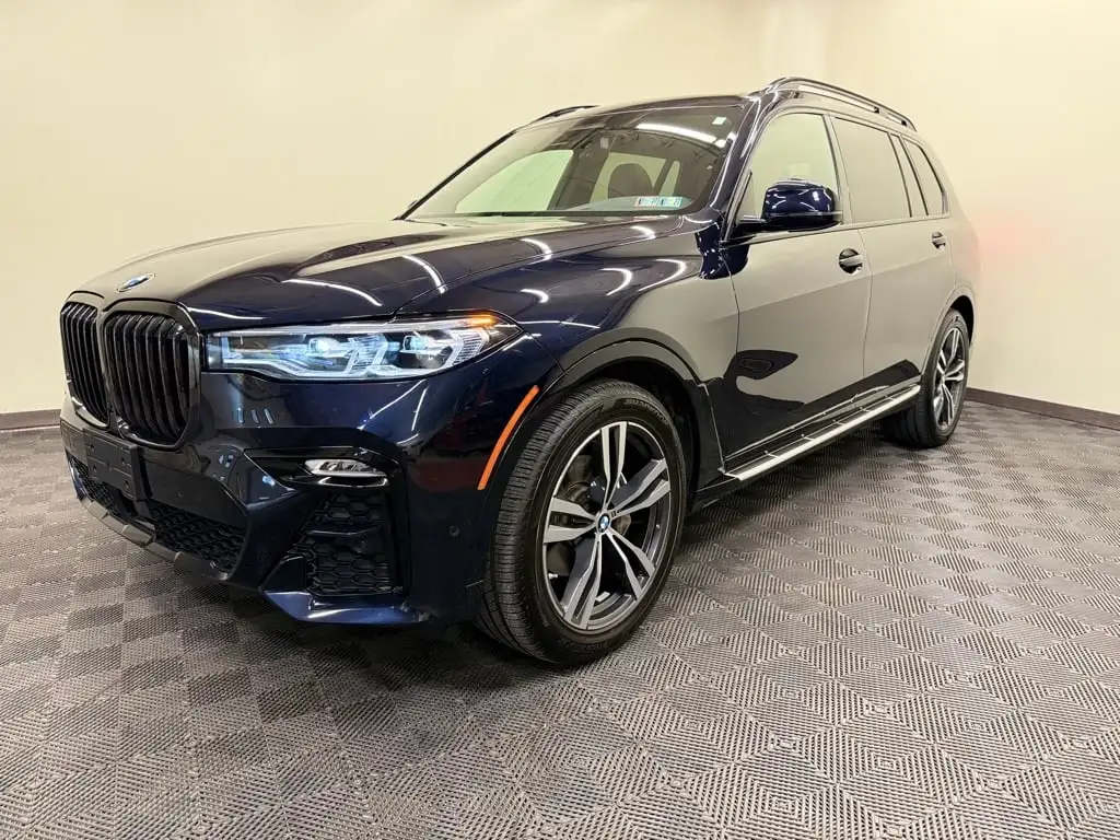 2022 BMW X7 xDrive40i's photo