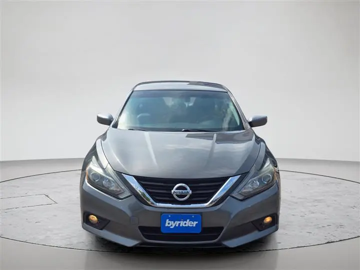 2018 Nissan Altima 2.5 SR photo 5