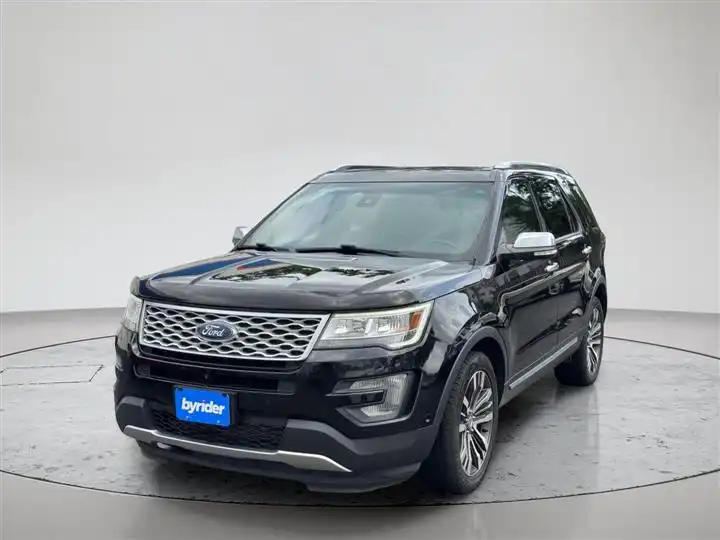 2017 Ford Explorer Platinum 4WD's photo