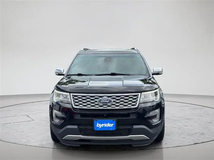 2017 Ford Explorer Platinum 4WD photo 5