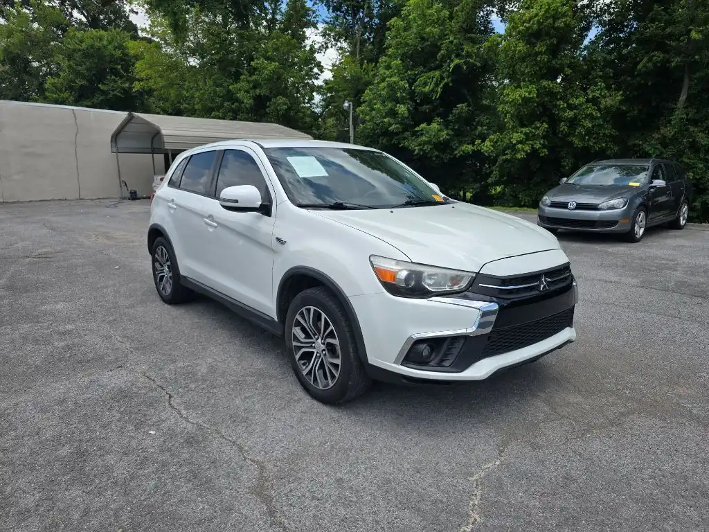 2019 Mitsubishi Outlander Sport 2.0 ES 2WD CVT's photo