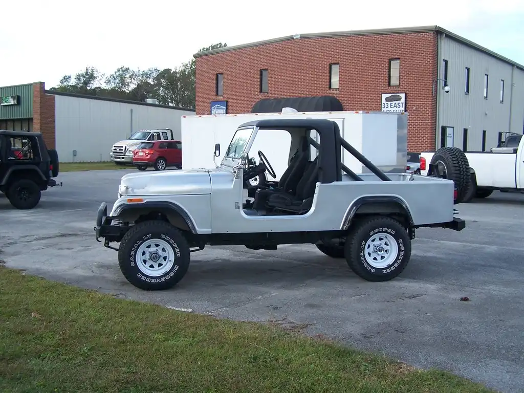 1984 Jeep CJ-8 Scrambler's photo