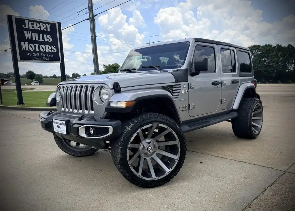 2019 Jeep Wrangler Sahara Altitude's photo