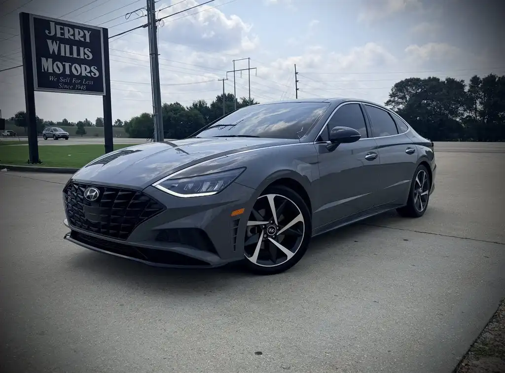 2022 Hyundai Sonata SEL Plus's photo