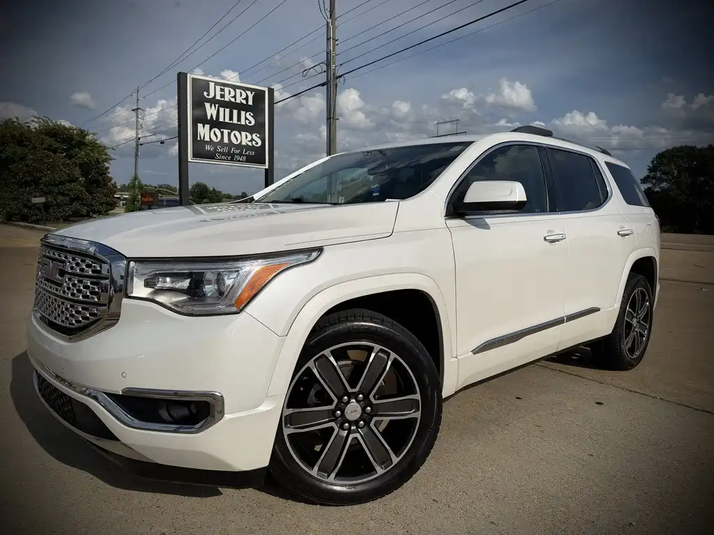 2018 GMC Acadia Denali AWD's photo
