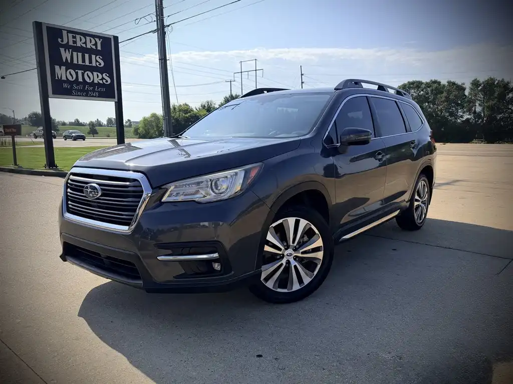 2020 Subaru Ascent Limited 7 Passenger's photo