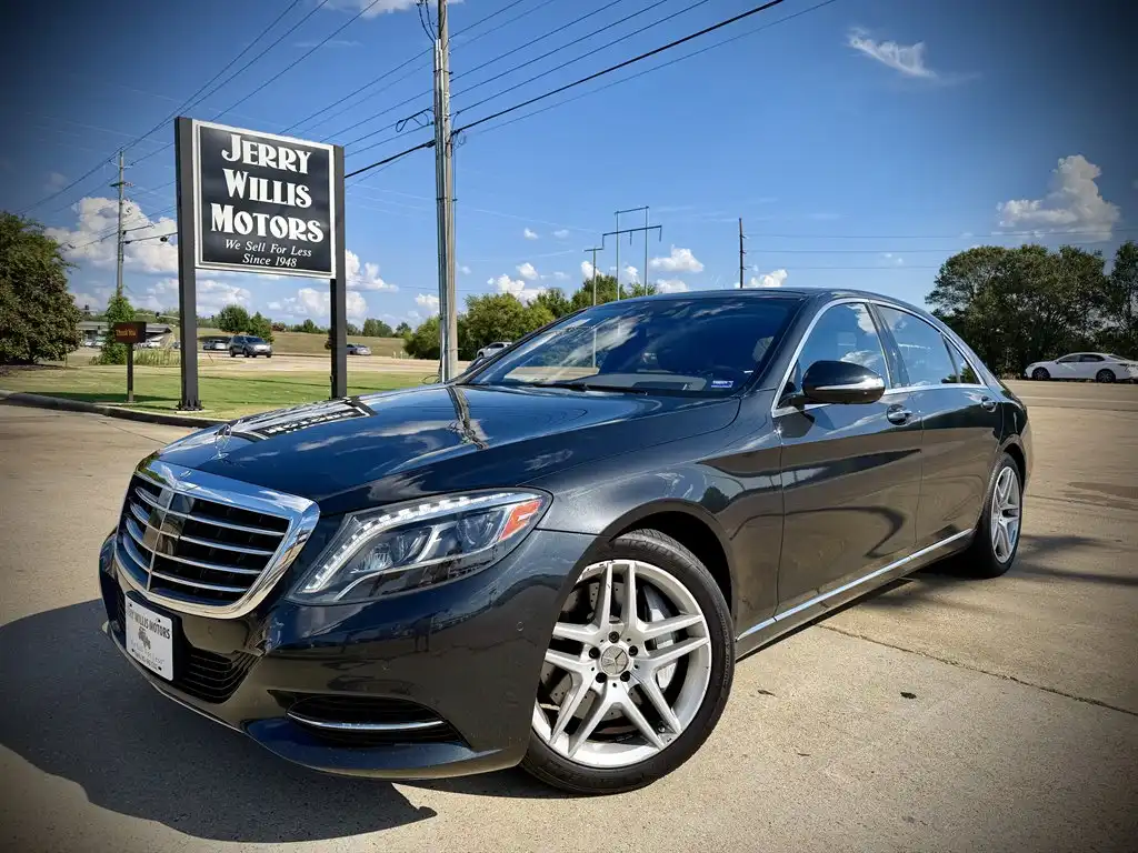2016 Mercedes-Benz S-Class S550 4MATIC's photo