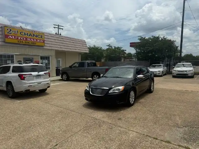2013 Chrysler 200 Limited's photo