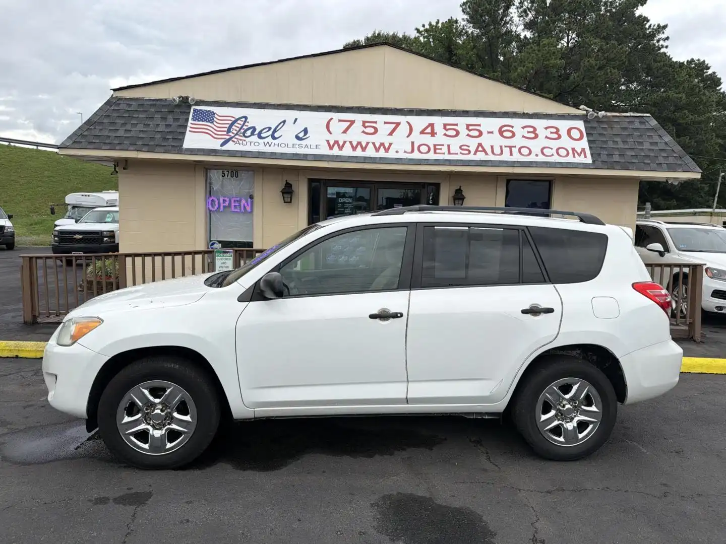 2012 Toyota RAV4 Base's photo