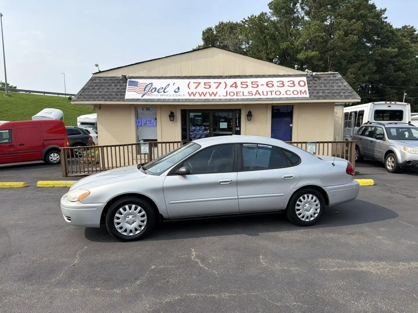 2007 Ford Taurus SE (Fleet)'s photo