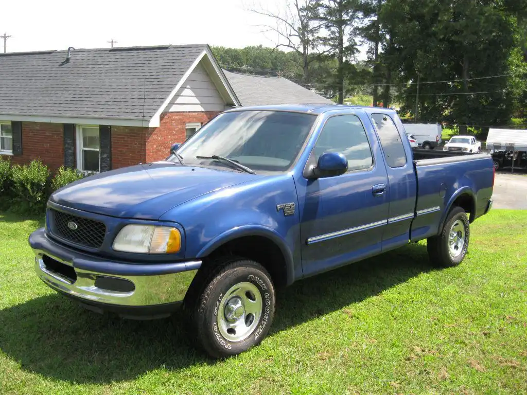 1998 Ford F-150 XL 4X4 SUPERCAB SWB STYLESIDE's photo