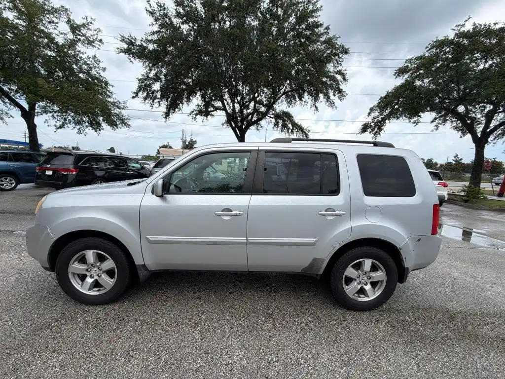 2010 Honda Pilot EX-L w/ RES's photo