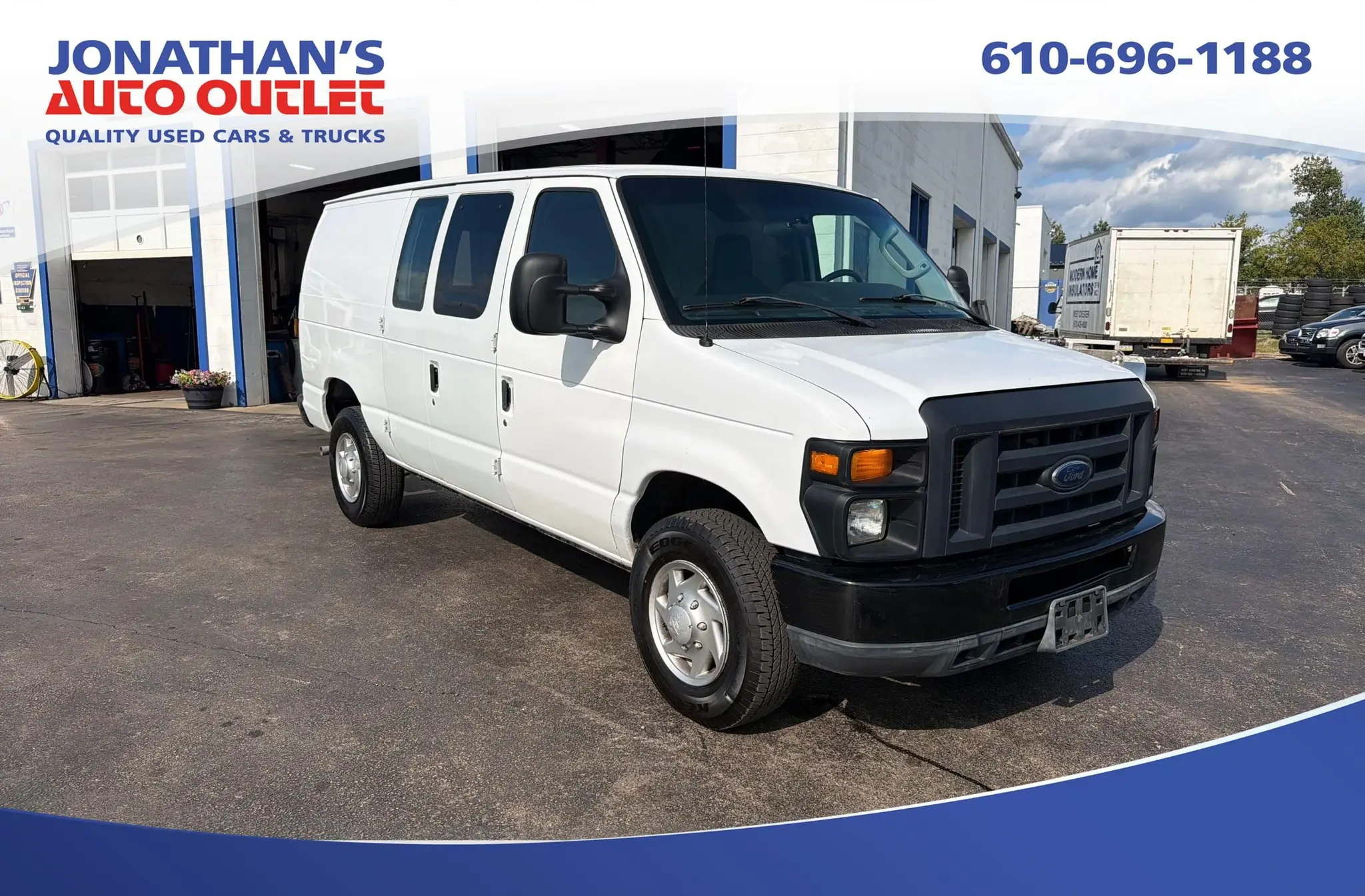 2014 Ford E-Series E-250 Van photo 3