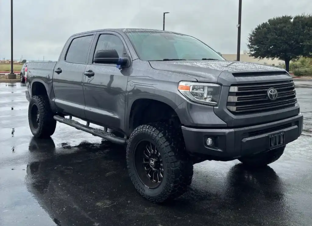 2021 Toyota Tundra Limited 5.7L 4WD CrewMax Short Bed's photo