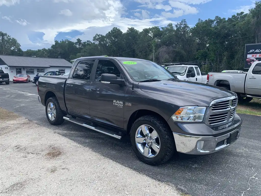 2019 RAM 1500 Classic Lone Star Crew Cab 5'7's photo