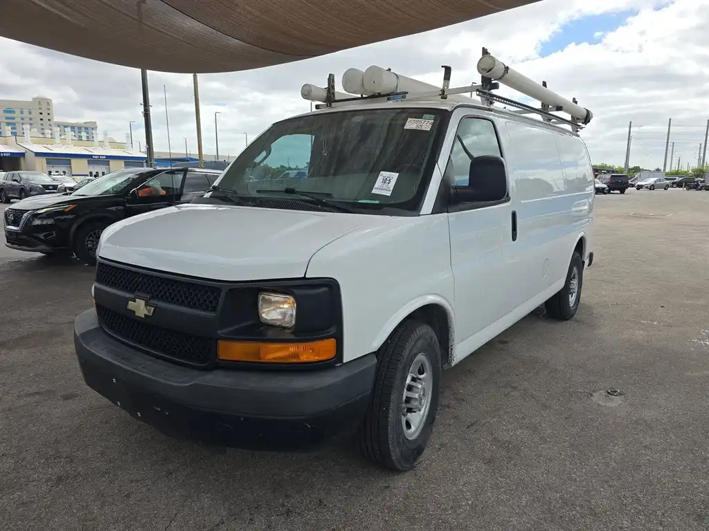 2016 Chevrolet Express 2500 Work Van HD's photo