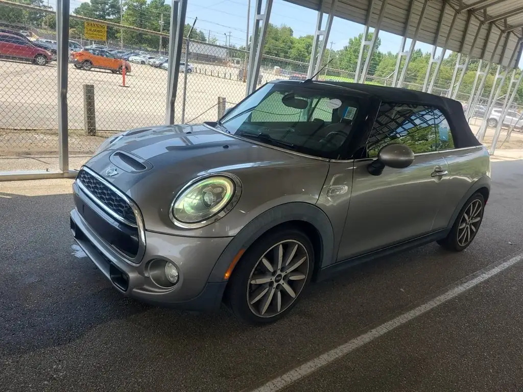 2016 MINI Cooper S photo 1