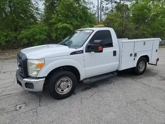 2016 Ford F-250 XL Regular Cab 8' Box's photo