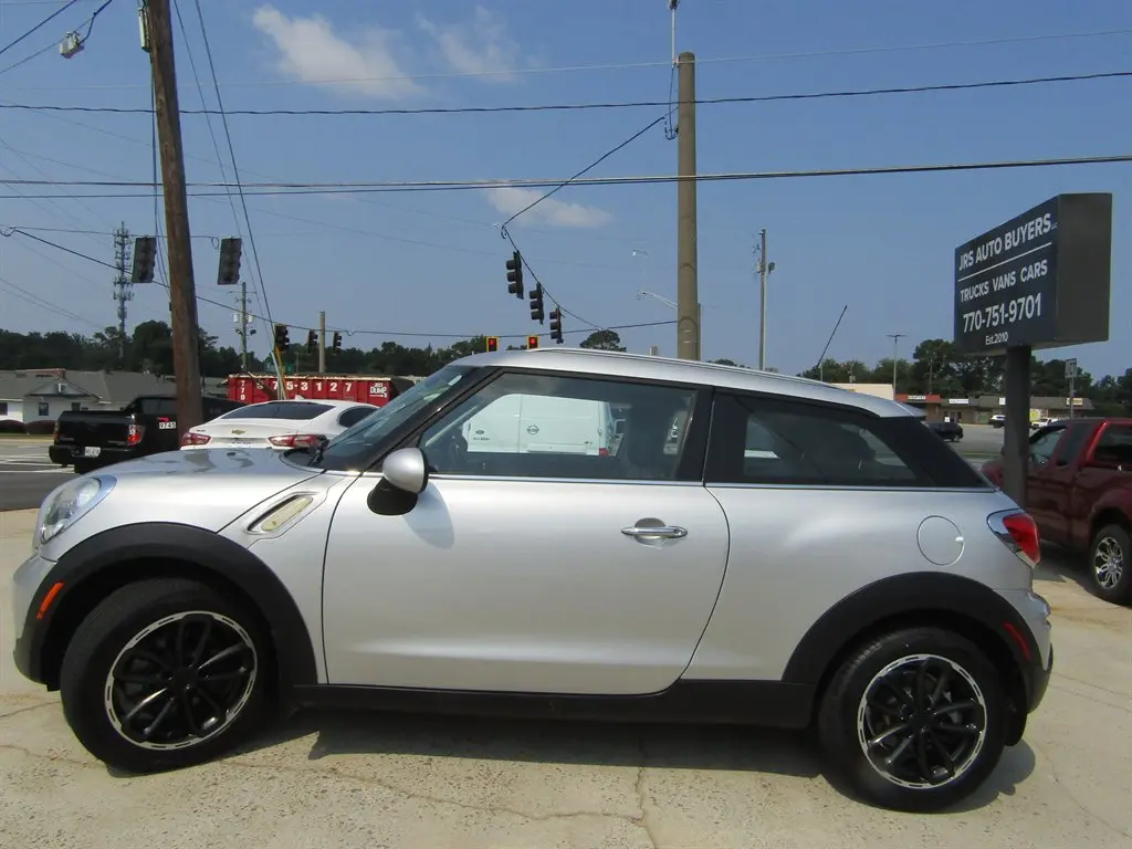 2015 MINI Paceman Base photo 3