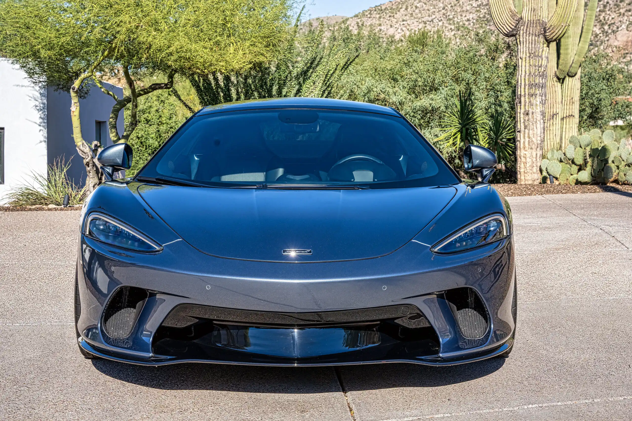 2020 McLaren GT Base's photo