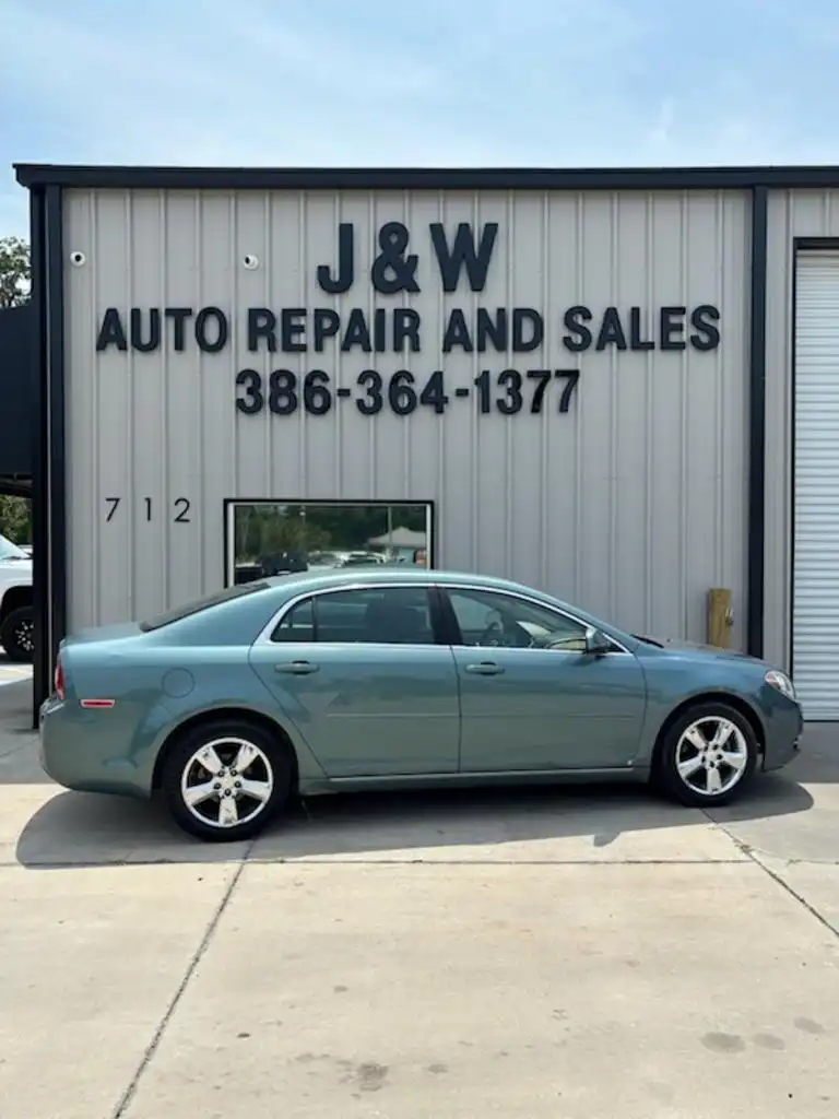 2009 Chevrolet Malibu 1LT's photo