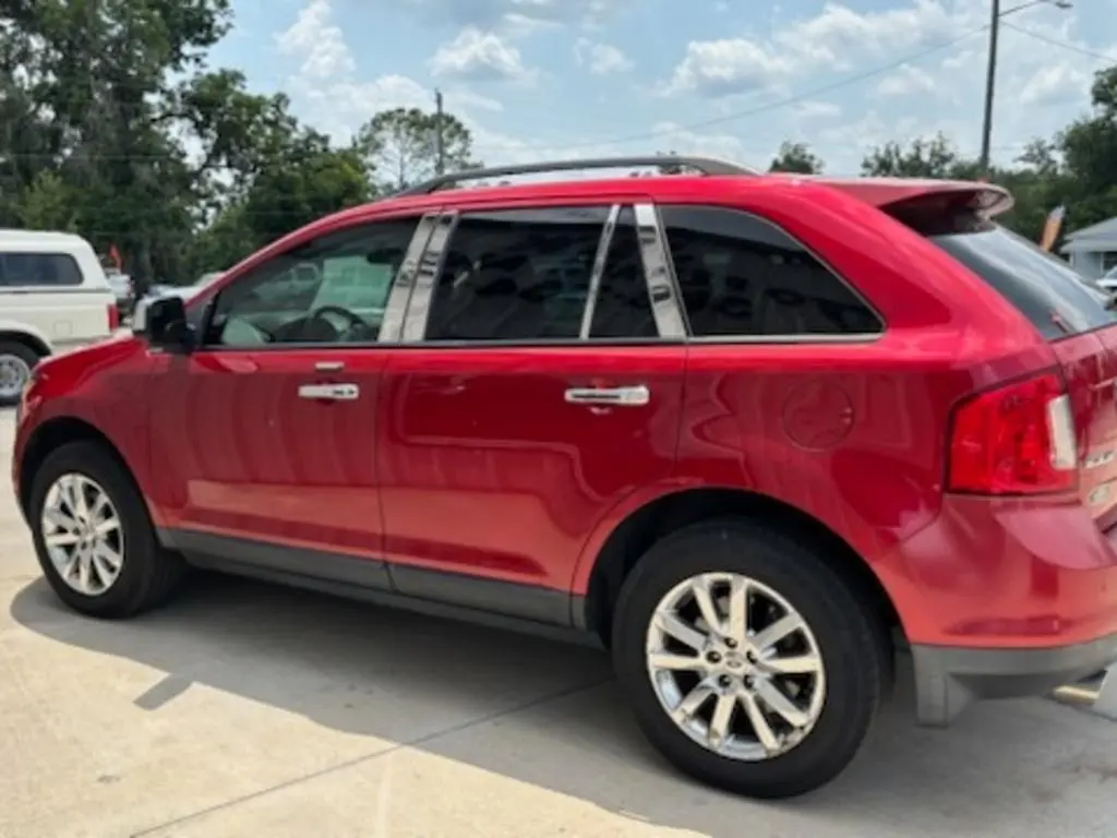 2011 Ford Edge SEL photo 3