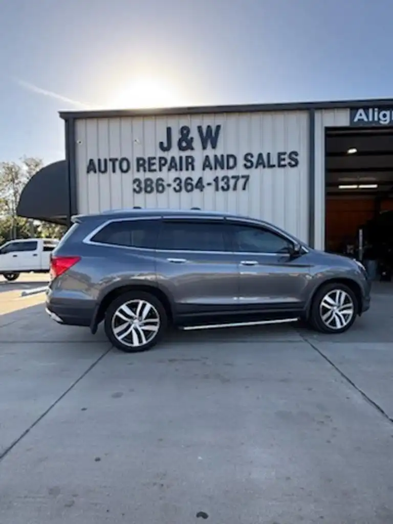 2016 Honda Pilot Elite 4WD's photo