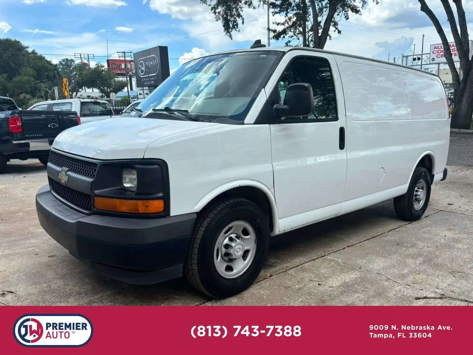 2017 Chevrolet Express Work Van HD 2500's photo