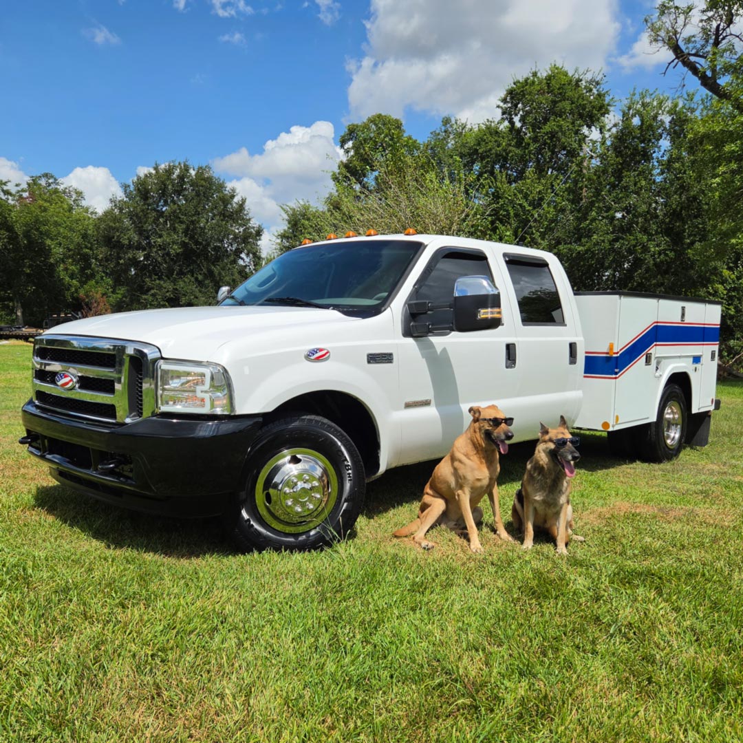 2004 Ford F-350 XL Crew Cab DRW SWB's photo