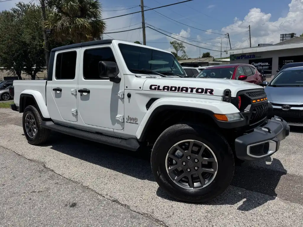 2020 Jeep Gladiator Overland's photo
