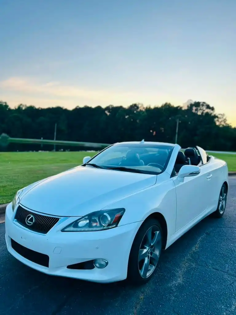 2011 Lexus IS 350 350C's photo