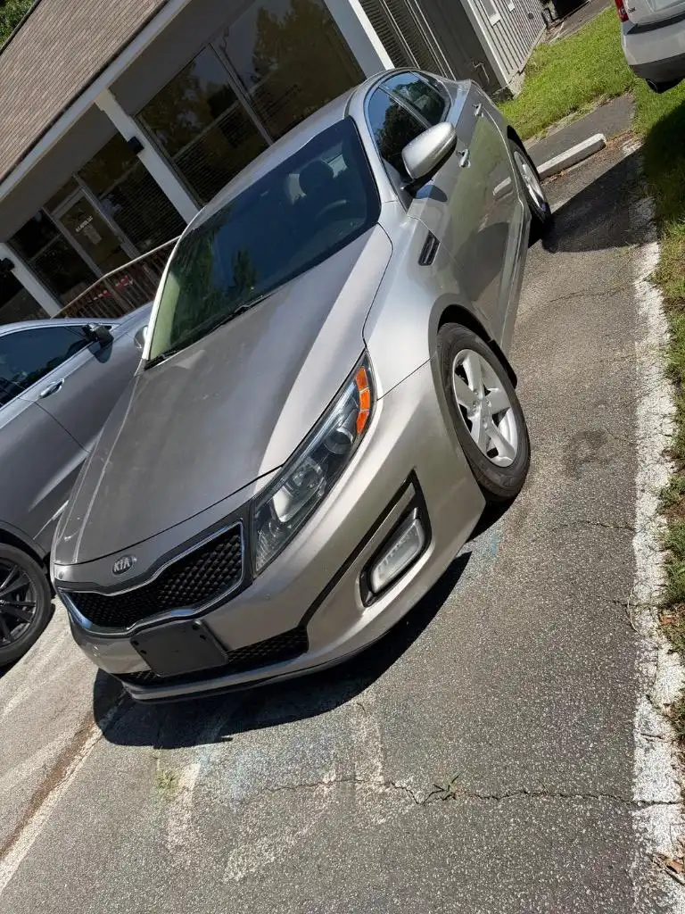 2015 Kia Optima LX AT's photo