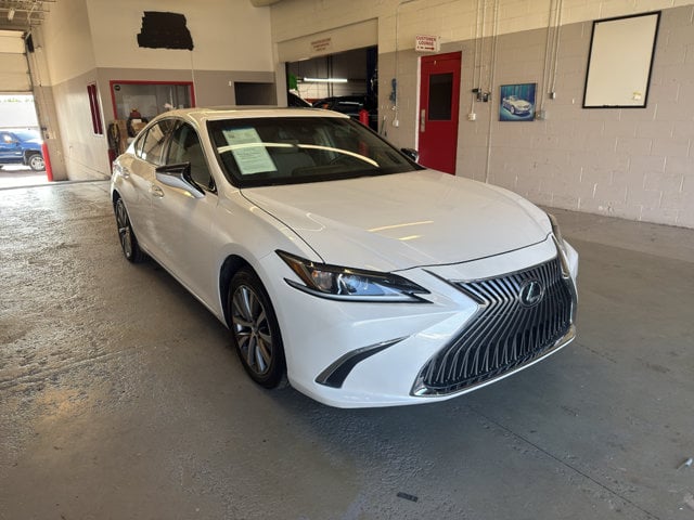 2019 Lexus ES 350 350's photo