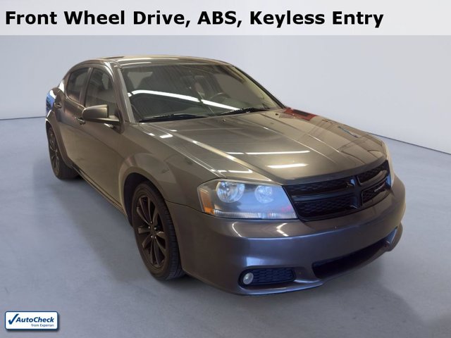 2014 Dodge Avenger SE's photo