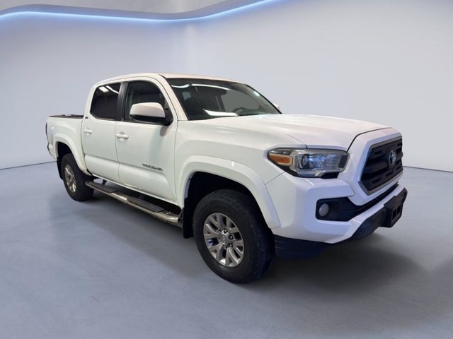 2016 Toyota Tacoma SR5 Double Cab 4x4 V6 Auto Short Bed's photo