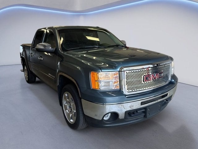 2010 GMC Sierra SLT 4WD Crew Cab SWB's photo