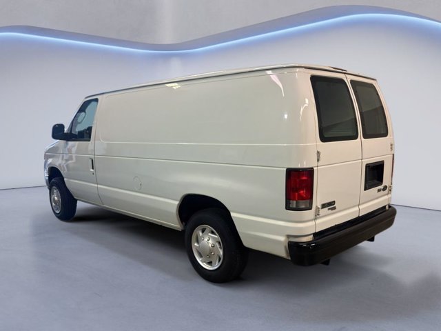 2014 Ford E-Series E-150 Van photo 5