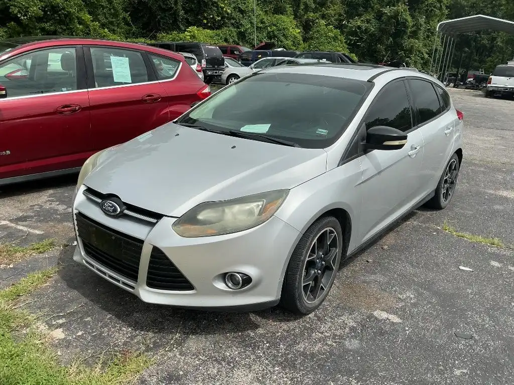 2013 Ford Focus 5 Door Hatch SE's photo