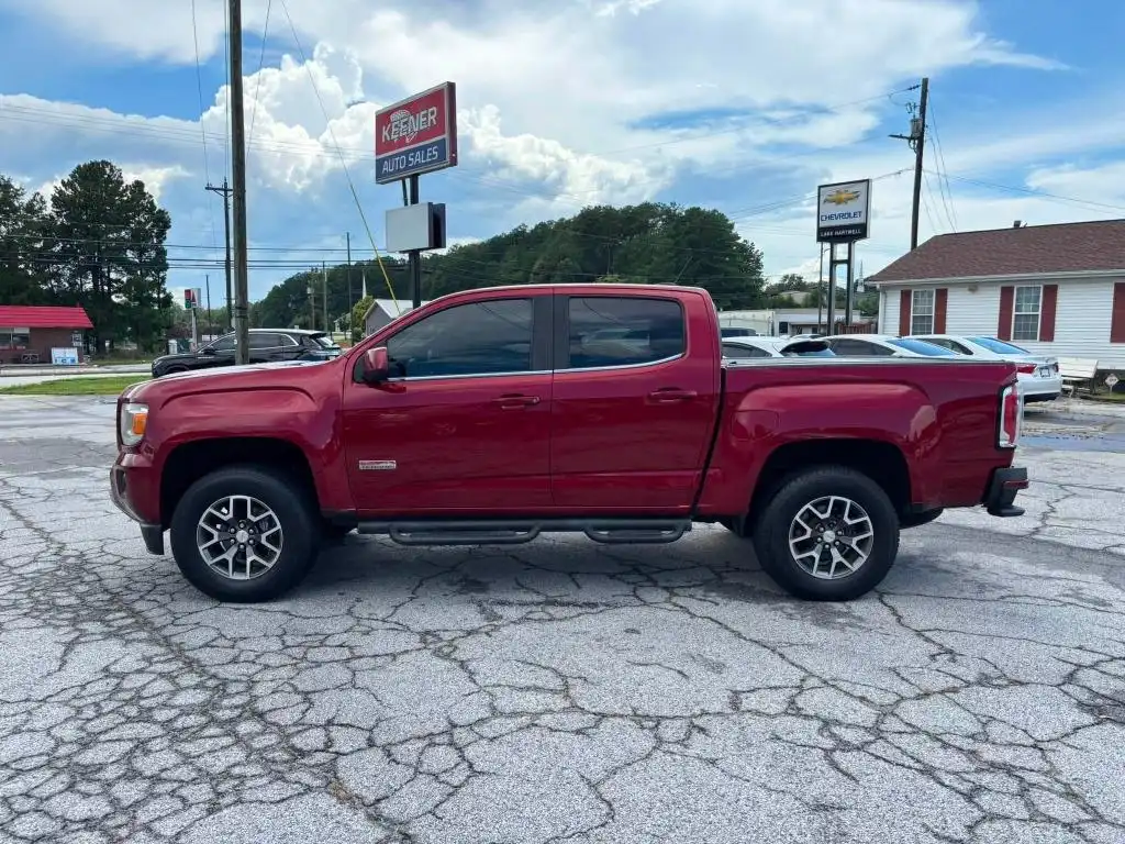 2017 GMC Canyon 4WD SLE Crew Cab Short Box's photo