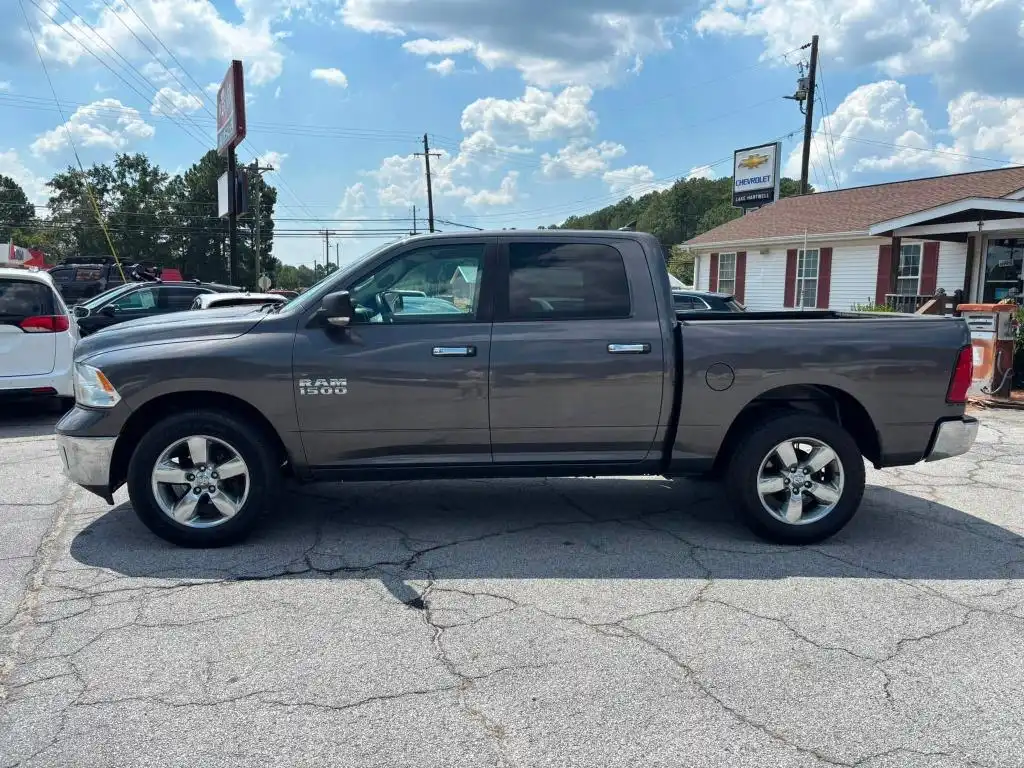 2018 RAM 1500 Big Horn 4WD Crew Cab 5'7's photo