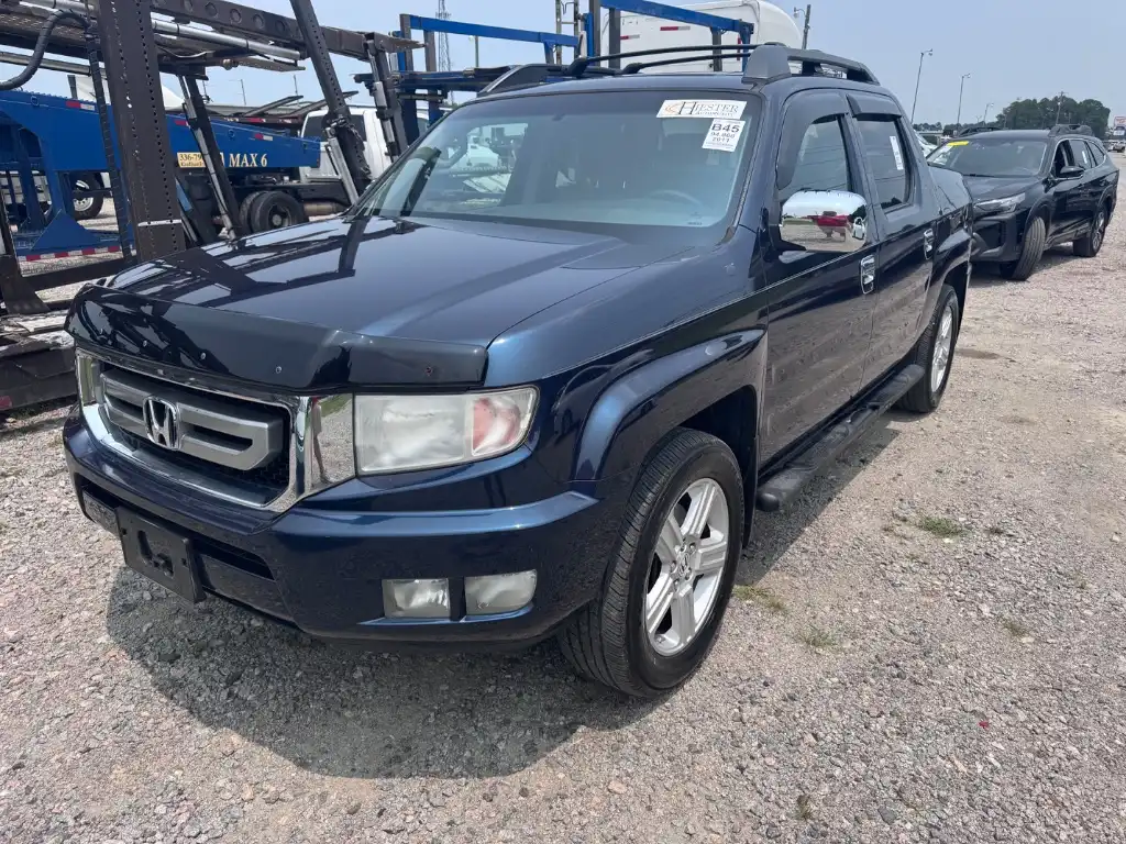 2011 Honda Ridgeline RTL w/Leather and Navi's photo