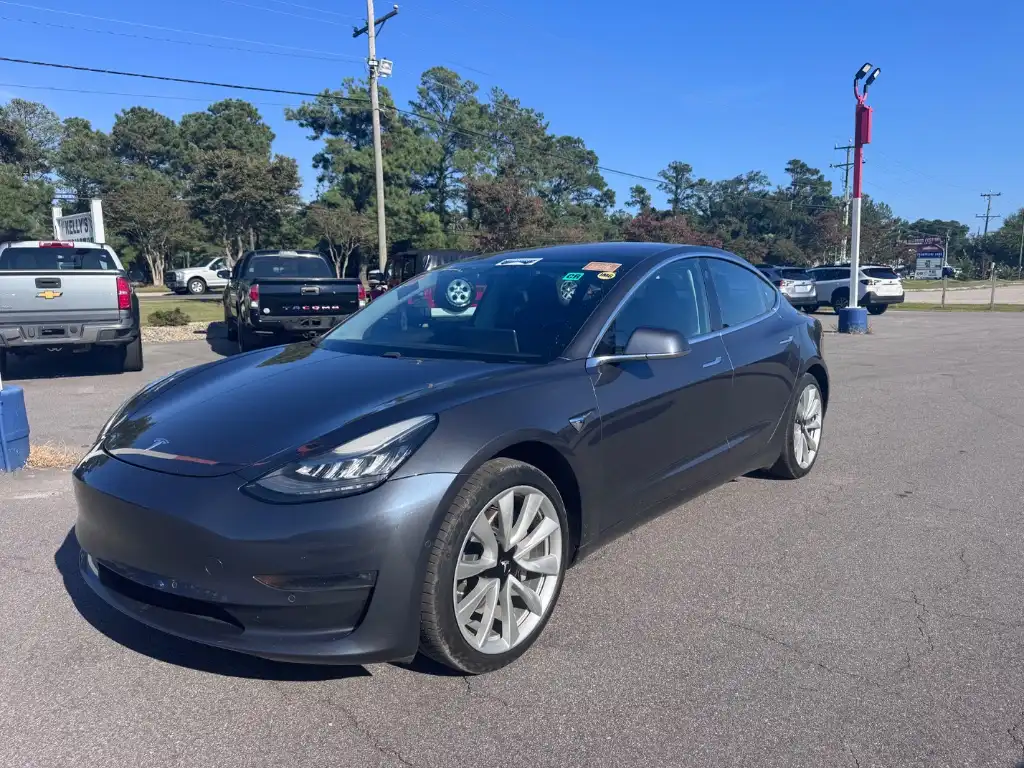 2018 Tesla Model 3 Long Range's photo